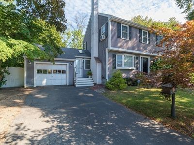 10 Donegal Cir