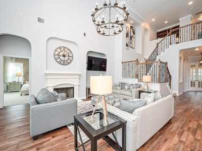 11 S Victoriana Cir