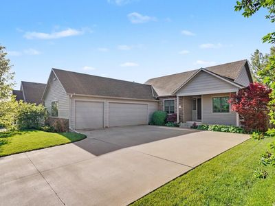 6205 Crystal Ln