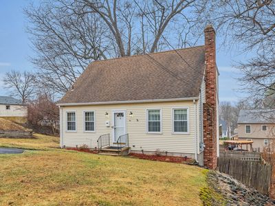 10 Highland St
