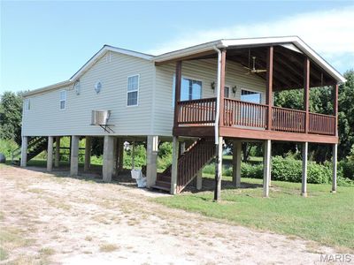 Property at 11 N River Rd, Elsberry, MO