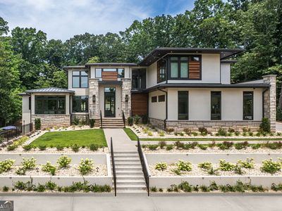 1090 Kingston Dr