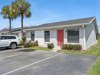 25 Lake Villa Way