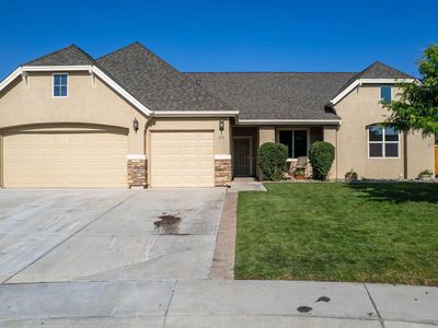 30 Blossom Ct