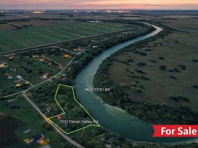 1037 Pecan Valley Dr