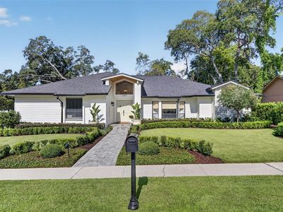 1054 WHISPERING COVE