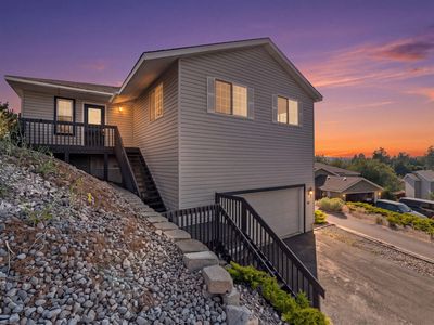228 Angela Ct
