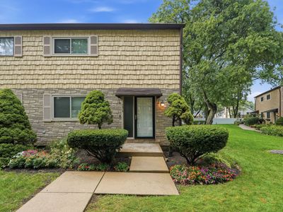 Property at 1610 Tahoe Circle Dr, Wheeling, IL