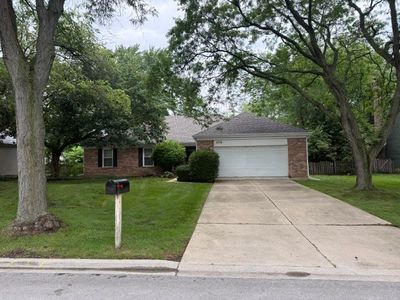 Property at 5710 Silentbrook Ln, Rolling Meadows, IL