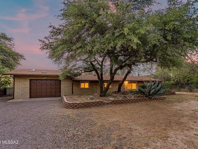 820 W Linda Vista Rd