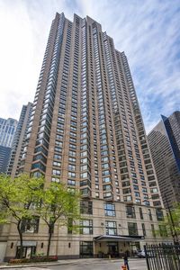 401 E Ontario St APT 3409