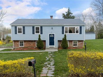25 Overhill Rd
