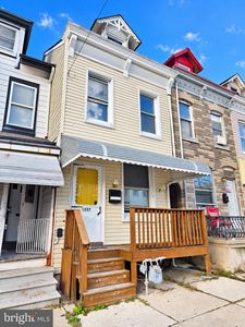 1057 Pike St