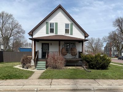 321 E 2nd St