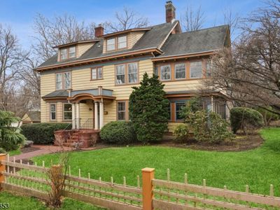 150 Gordonhurst Avenue