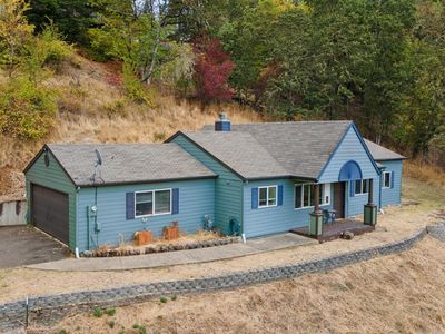 1396 SE Laurel Ct