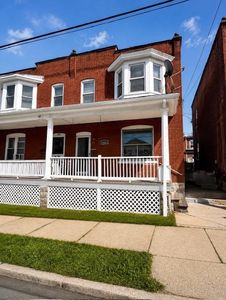 1006 Cherokee St
