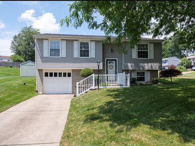 1794 Cedaridge Dr