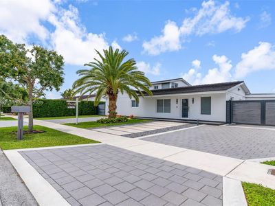 3112 Village Green Dr