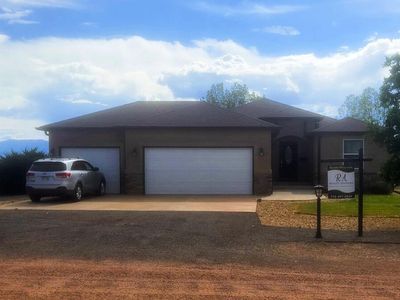 1652 W Hermosa Dr