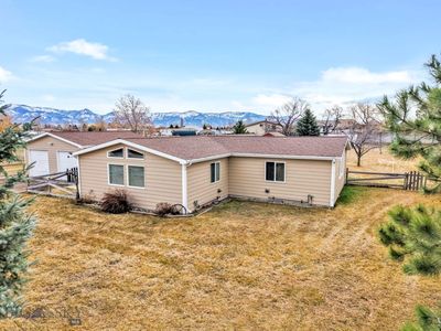 40 Topaz Rd