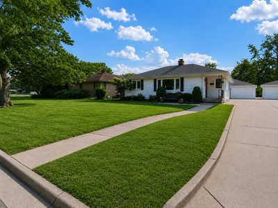 1235 Grandview Ave