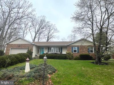 31 Twin Lakes Dr