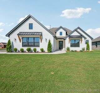 10728 S 278th East Ave