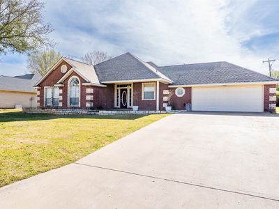 1466 Oakwood Dr