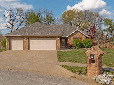 434 N Bonda Way