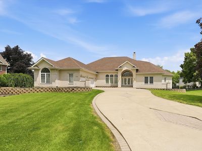 12024 W Edgewood Dr