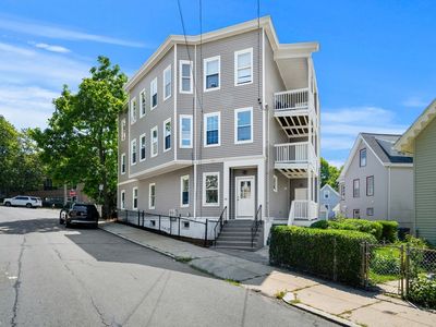 35 Pond St