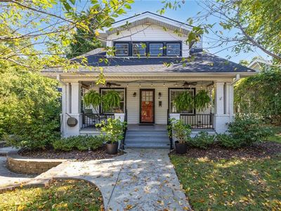 407 W Bessemer Ave