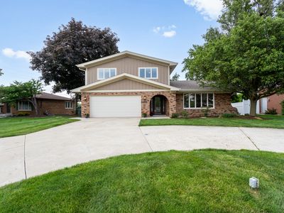 12108 W Derby Ln