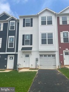 Property at 326 Avon Dr, Red Lion, PA