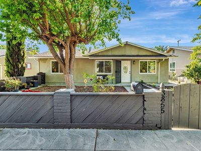 3855 Kauai Dr