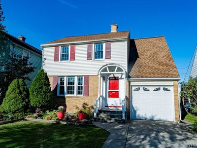 54 Byron Ave