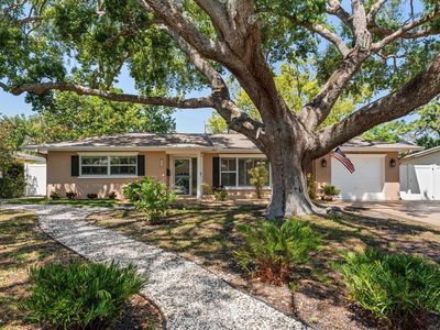 Property at 1702 Meredith Ln, Belleair, FL
