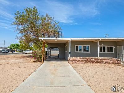 1325 S 11th Ave