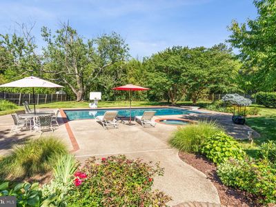21 Nantucket Ct