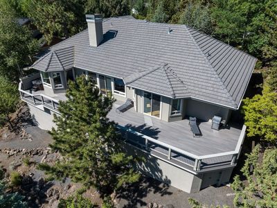 1166 NW Redfield Cir