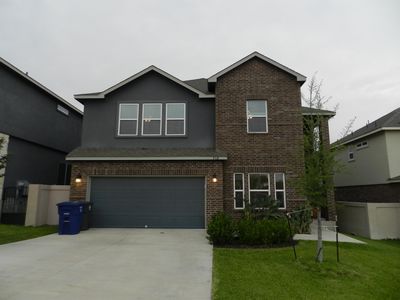 Property at 718 Cavatina Dr, Laredo, TX