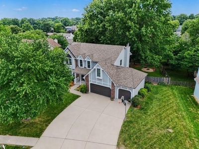 1538 Canterbury Ln
