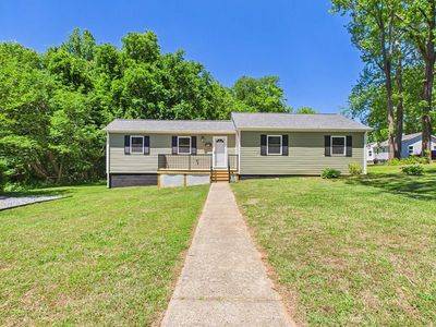 Property at 105 Laurel St, Farmville, VA