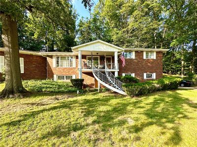 909 E Fairfield Ave