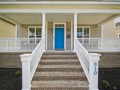 810 S Main St
