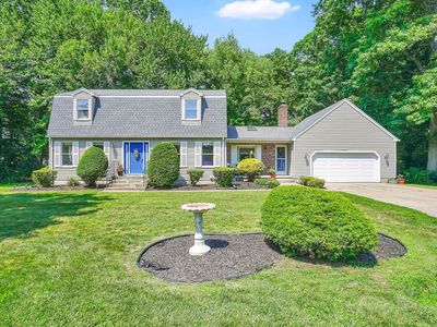 Property at 88 Jennie Cir, Agawam, MA
