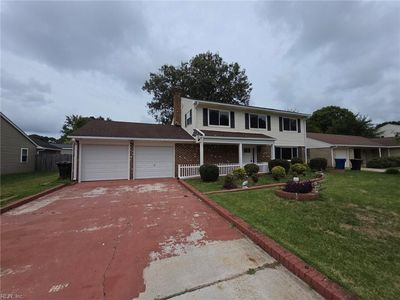 3781 Strathmoor Cir