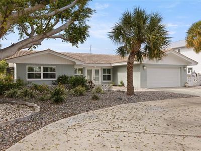 404 4th Ave N