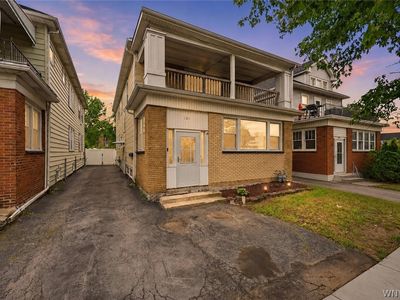 121 Tacoma Ave